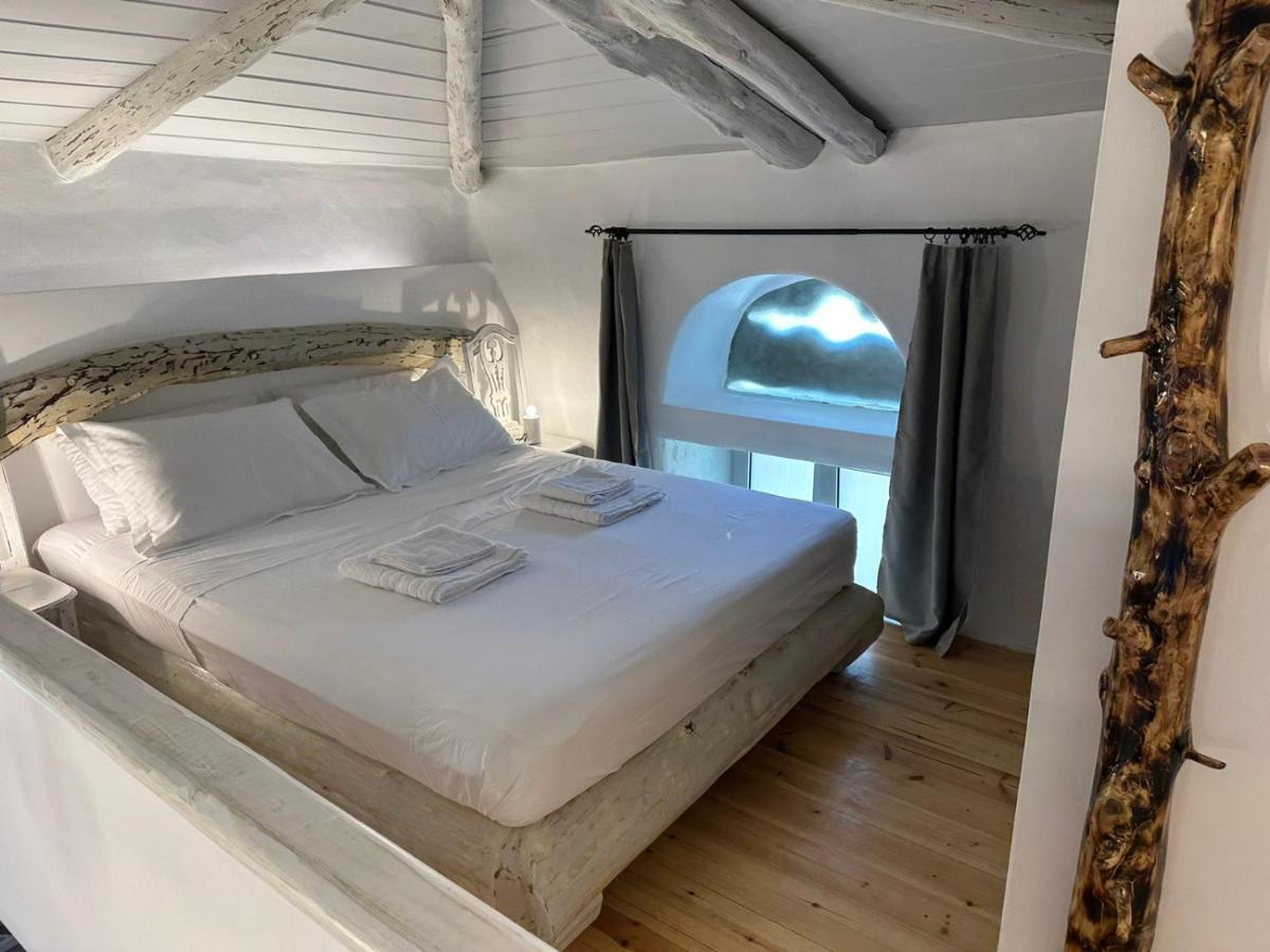 Richie'S Sea View Romantic Residences Ipsila Exteriér fotografie